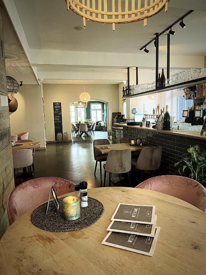 In De Witte Dame Hotel Bar Kitchen Apartments Grubbenvorst Екстериор снимка