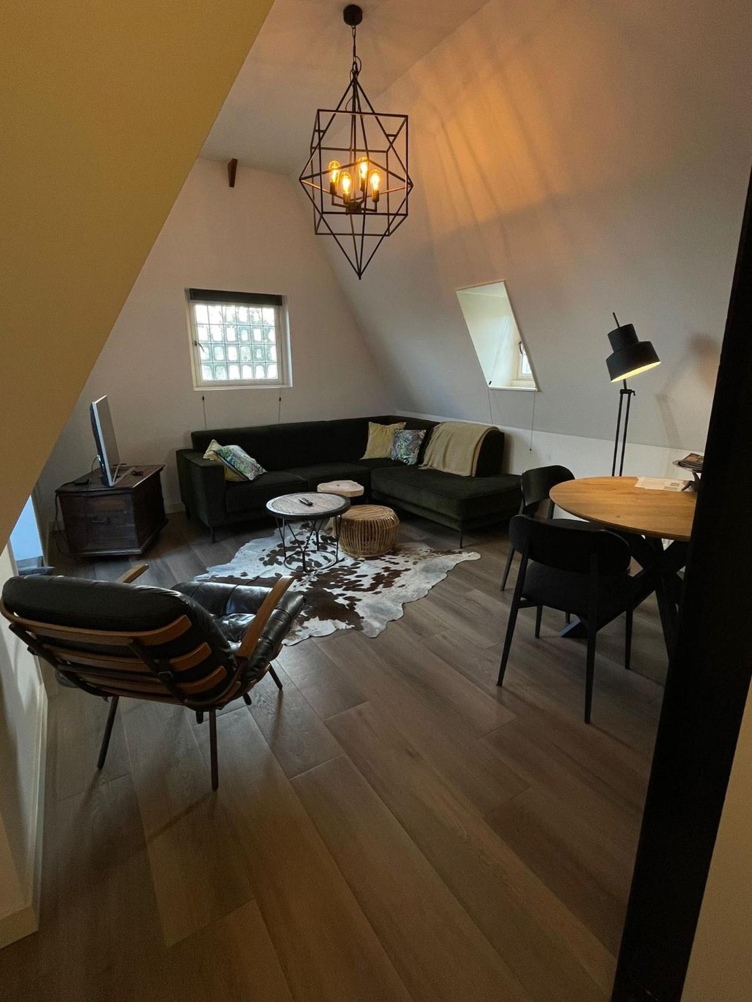 In De Witte Dame Hotel Bar Kitchen Apartments Grubbenvorst Екстериор снимка